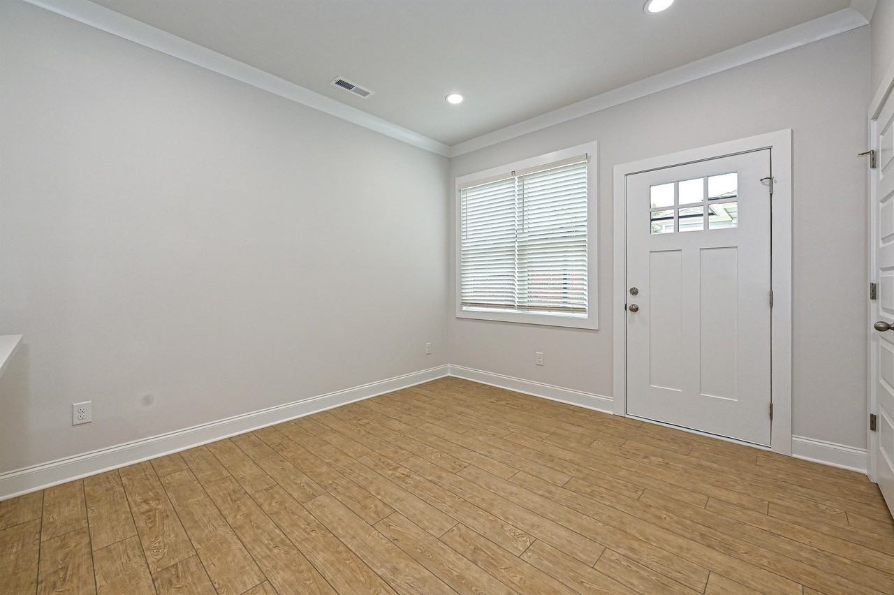 1706 Club Rd - Photo 5 of 18