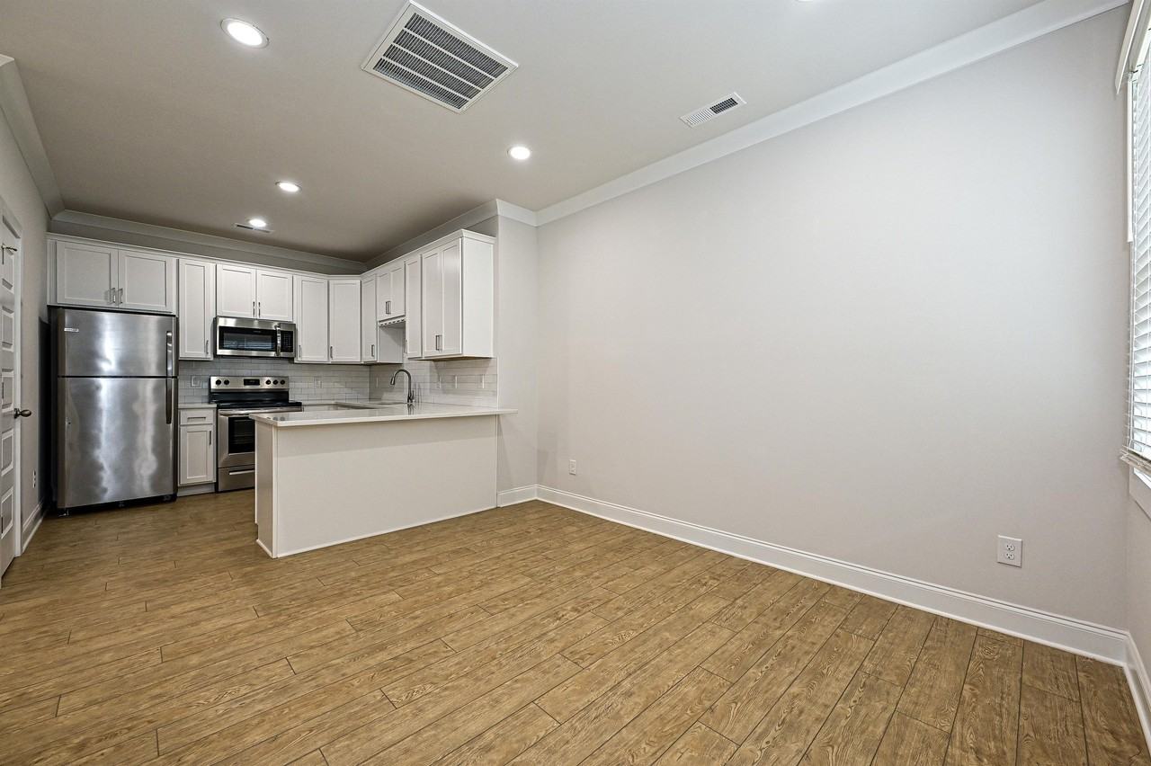 1706 Club Rd - Photo 2 of 18