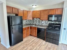 featured image of Squire Meadows Dr