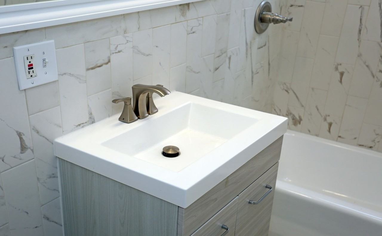 10227 S. 10th Ave. - Photo 6 of 31