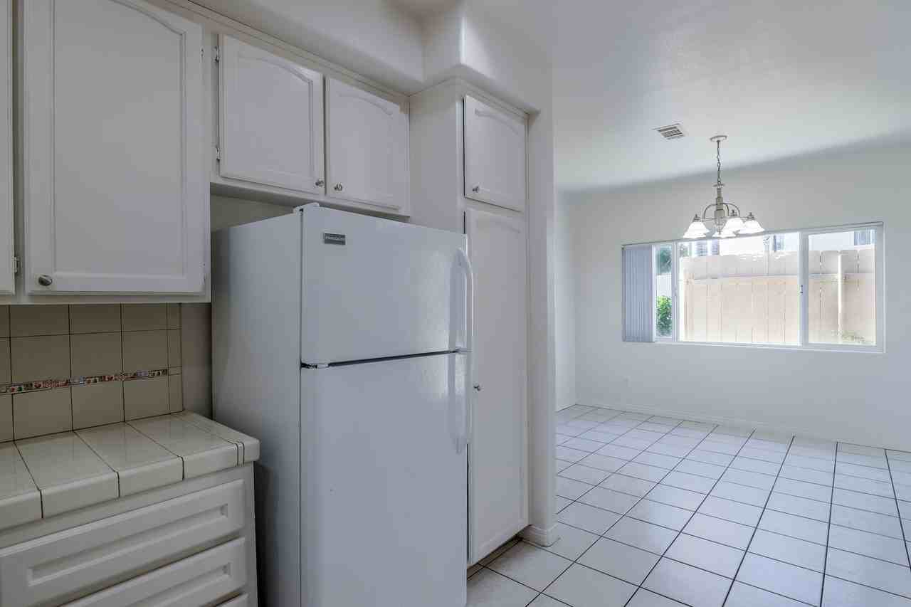 242 Kennedy St #7 - Photo 3 of 21