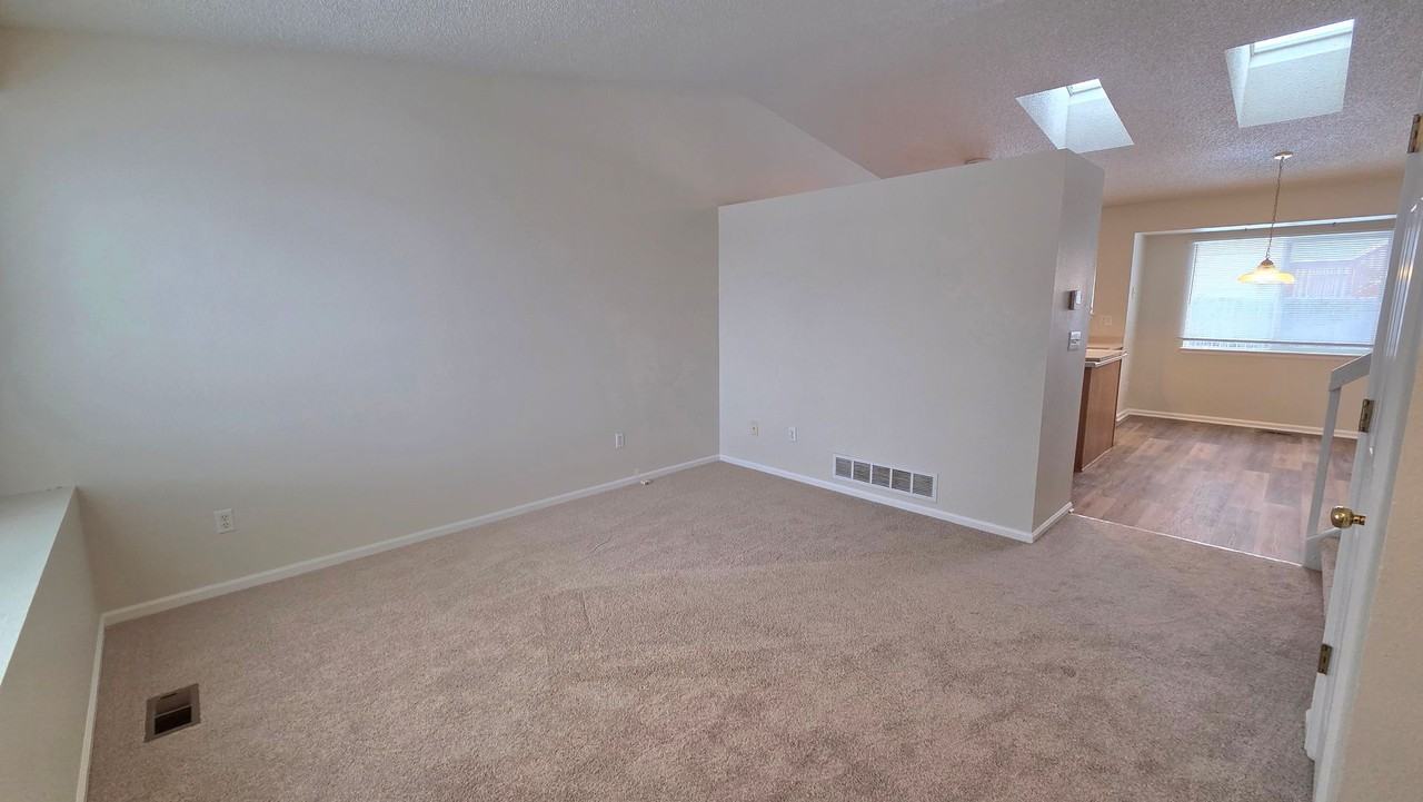 3231 Goldeneye Pl - Photo 3 of 17