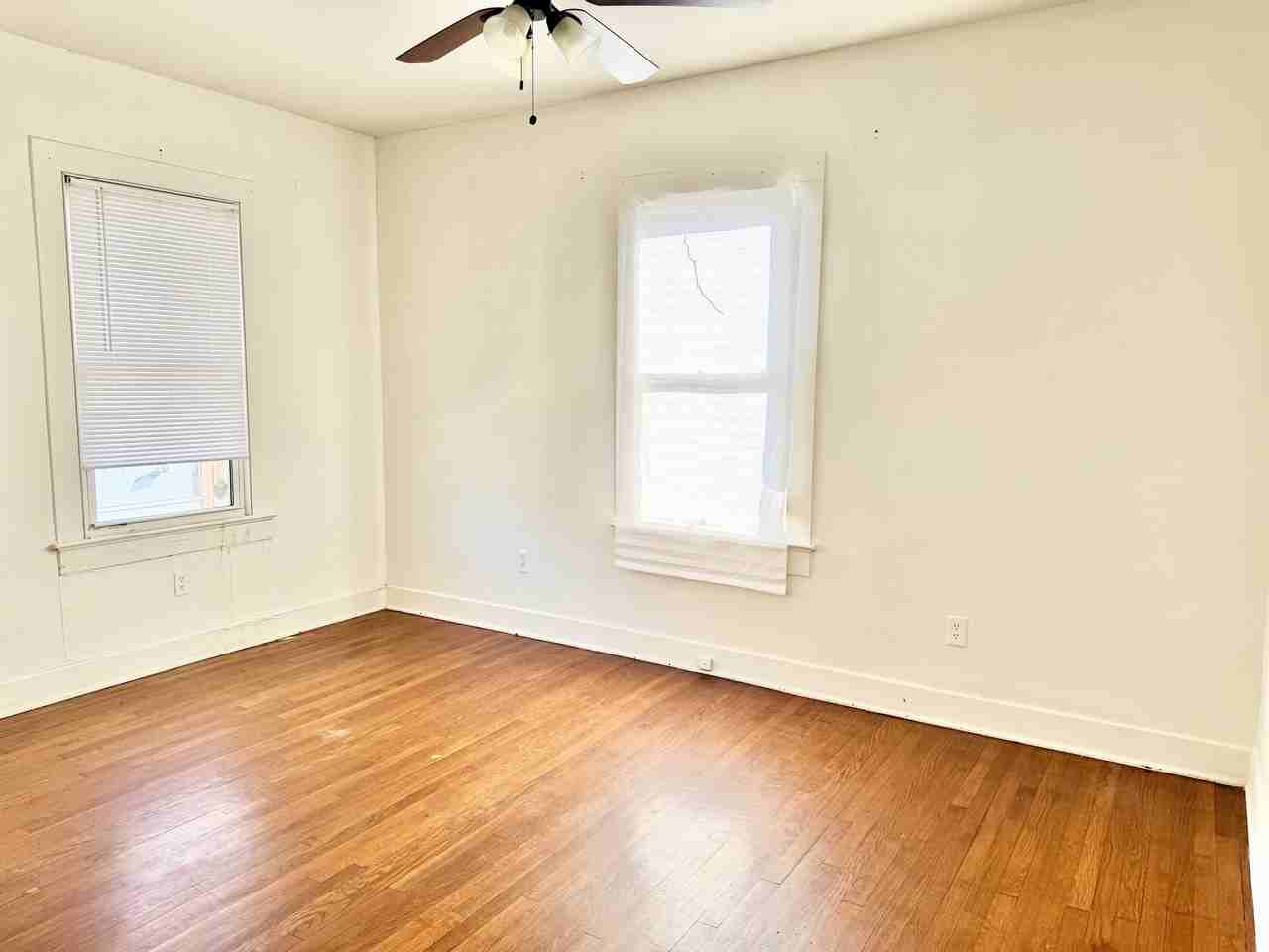 4442 Capital Heights Ave - Photo 3 of 12