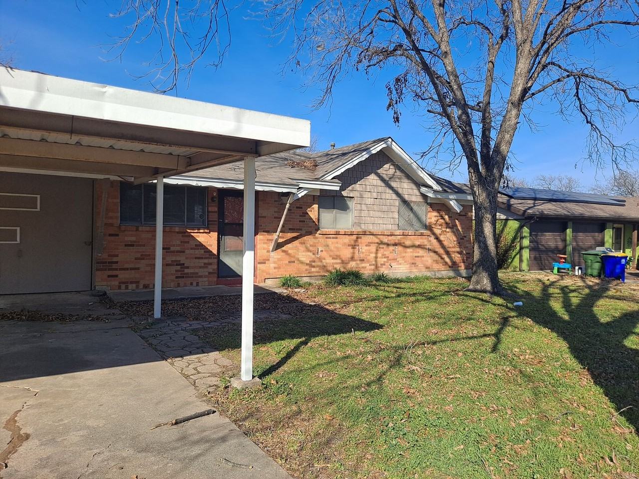 8848 Kate St - Photo 2 of 17