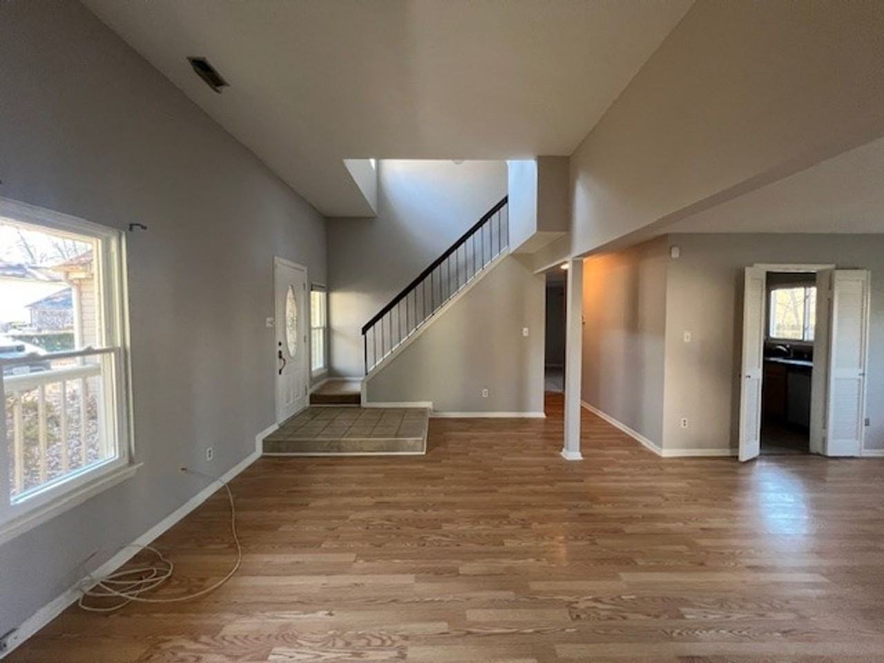 901 Birchwood Ct - Photo 3 of 13