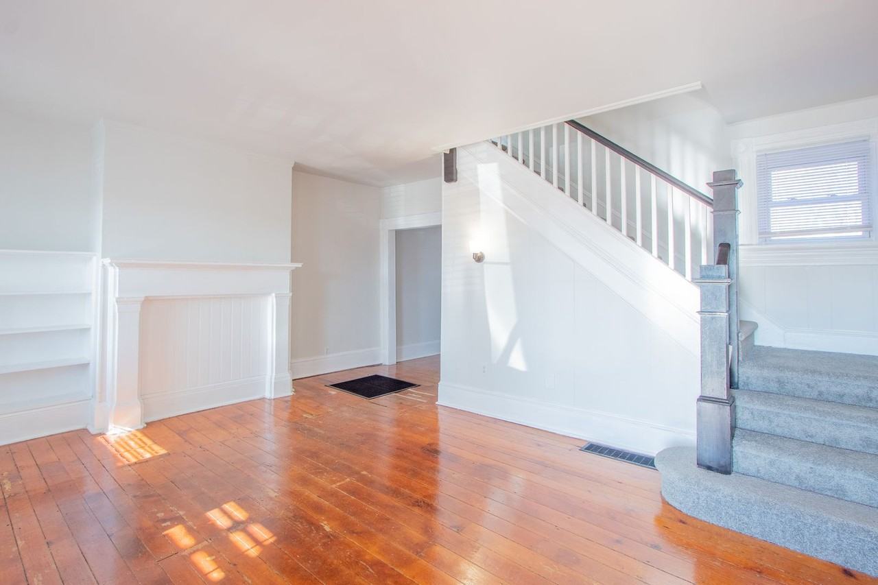 123 E Main St - Photo 6 of 29