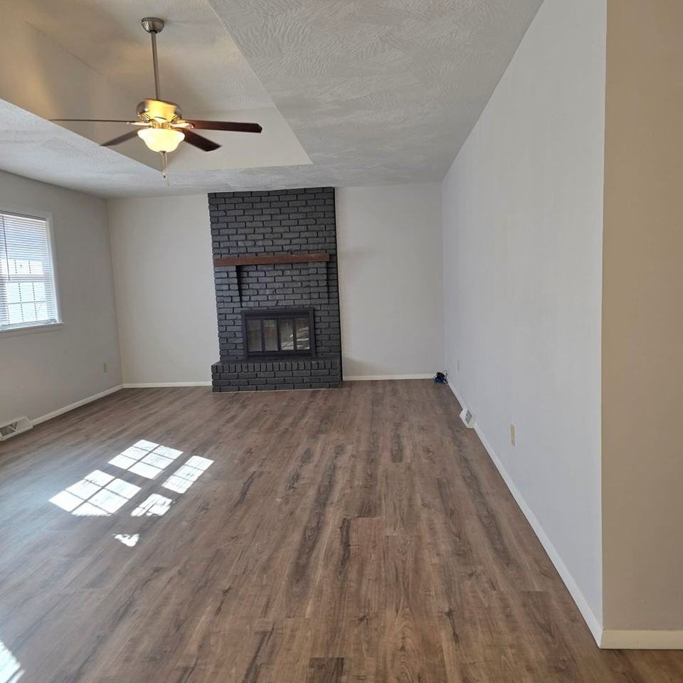 808 E Cambridge St - Photo 3 of 17