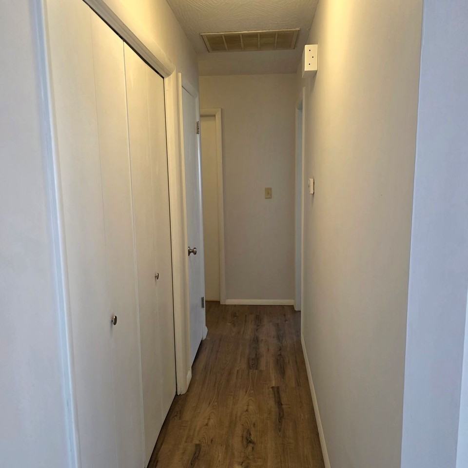 808 E Cambridge St - Photo 6 of 17