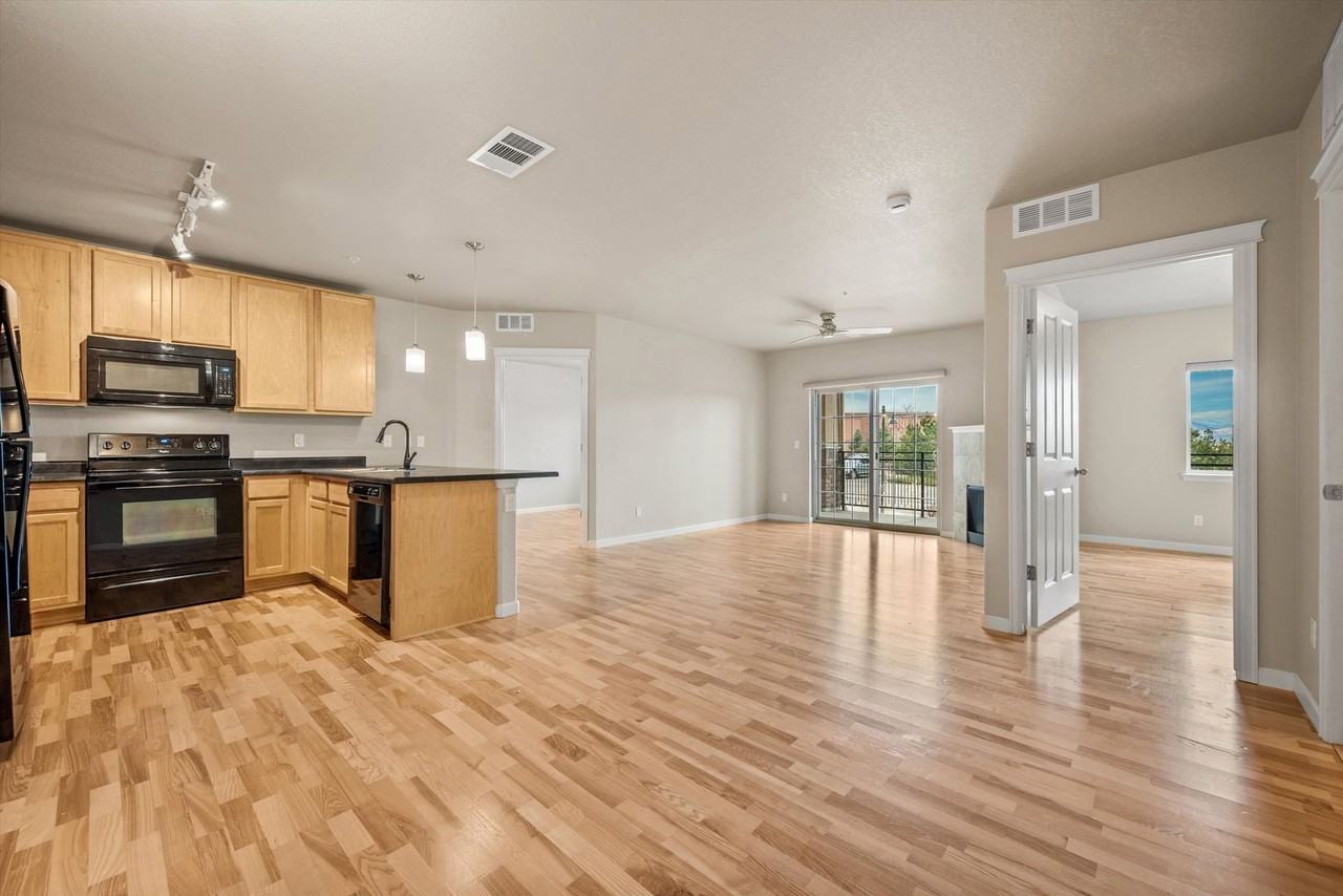 9258 Rockhurst St #103 - Photo 7 of 20