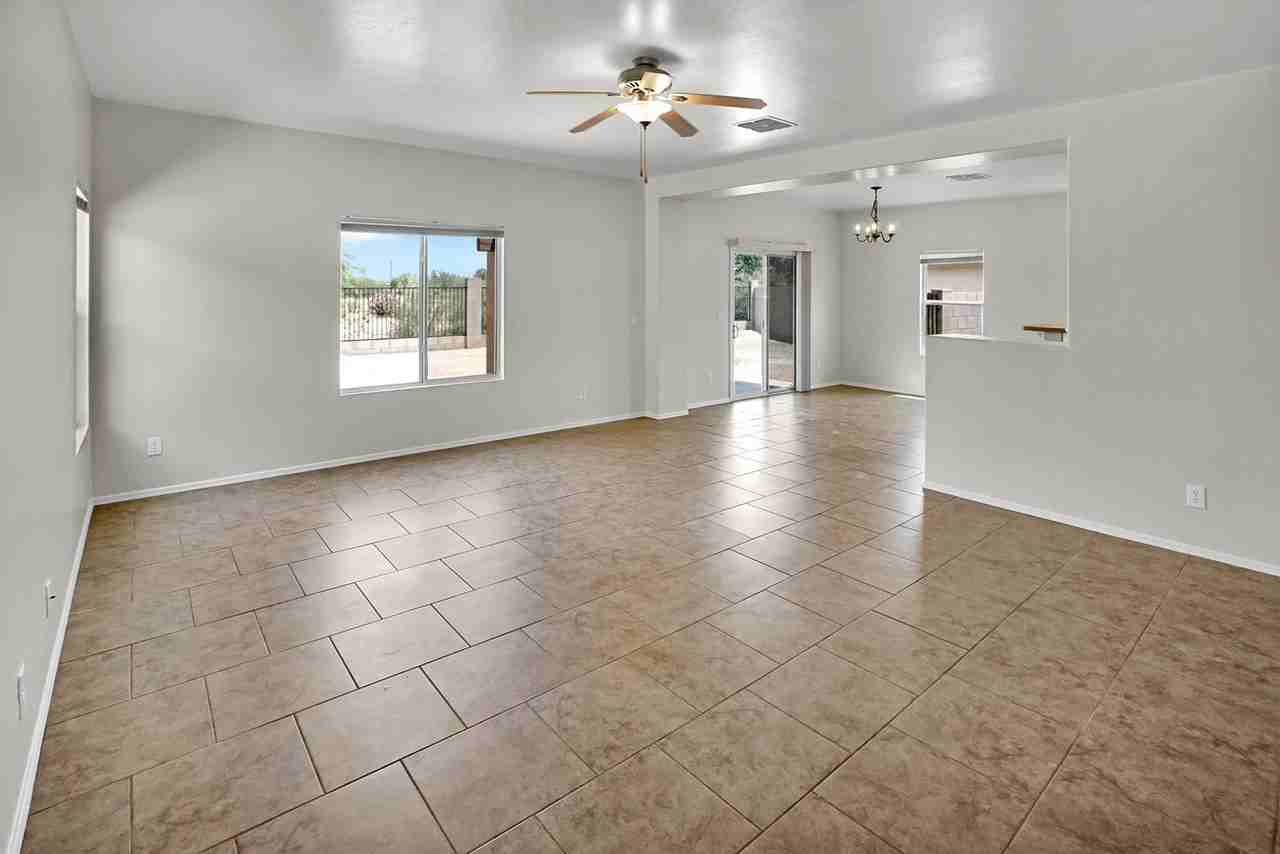 1220 W Calle Libro Del Retrato - Photo 6 of 27