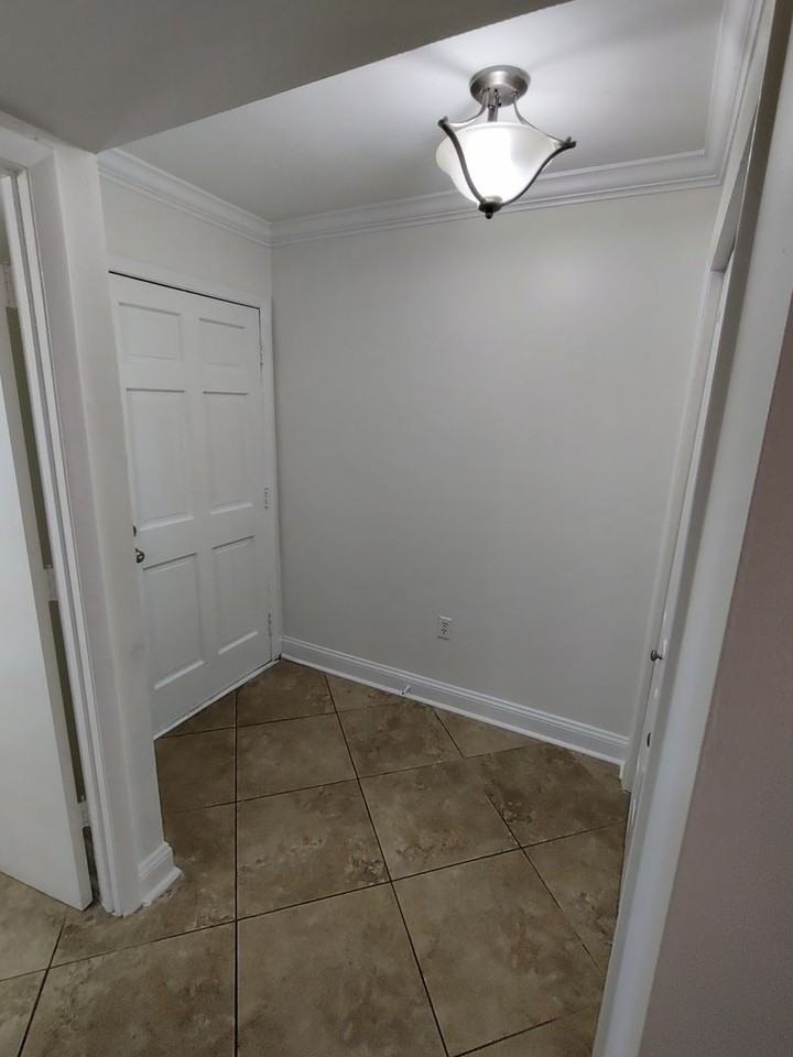 501 44th Ave N #A2 - Photo 7 of 36