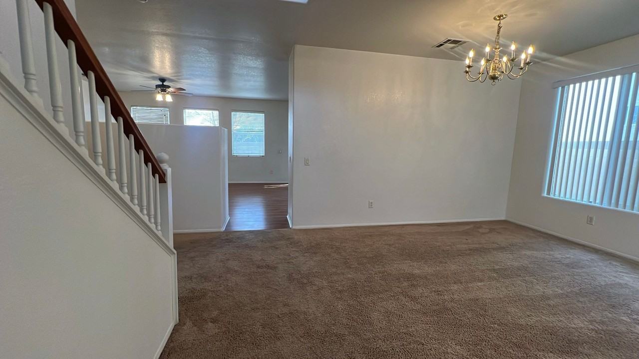 43108 Fenner Ave - Photo 3 of 30