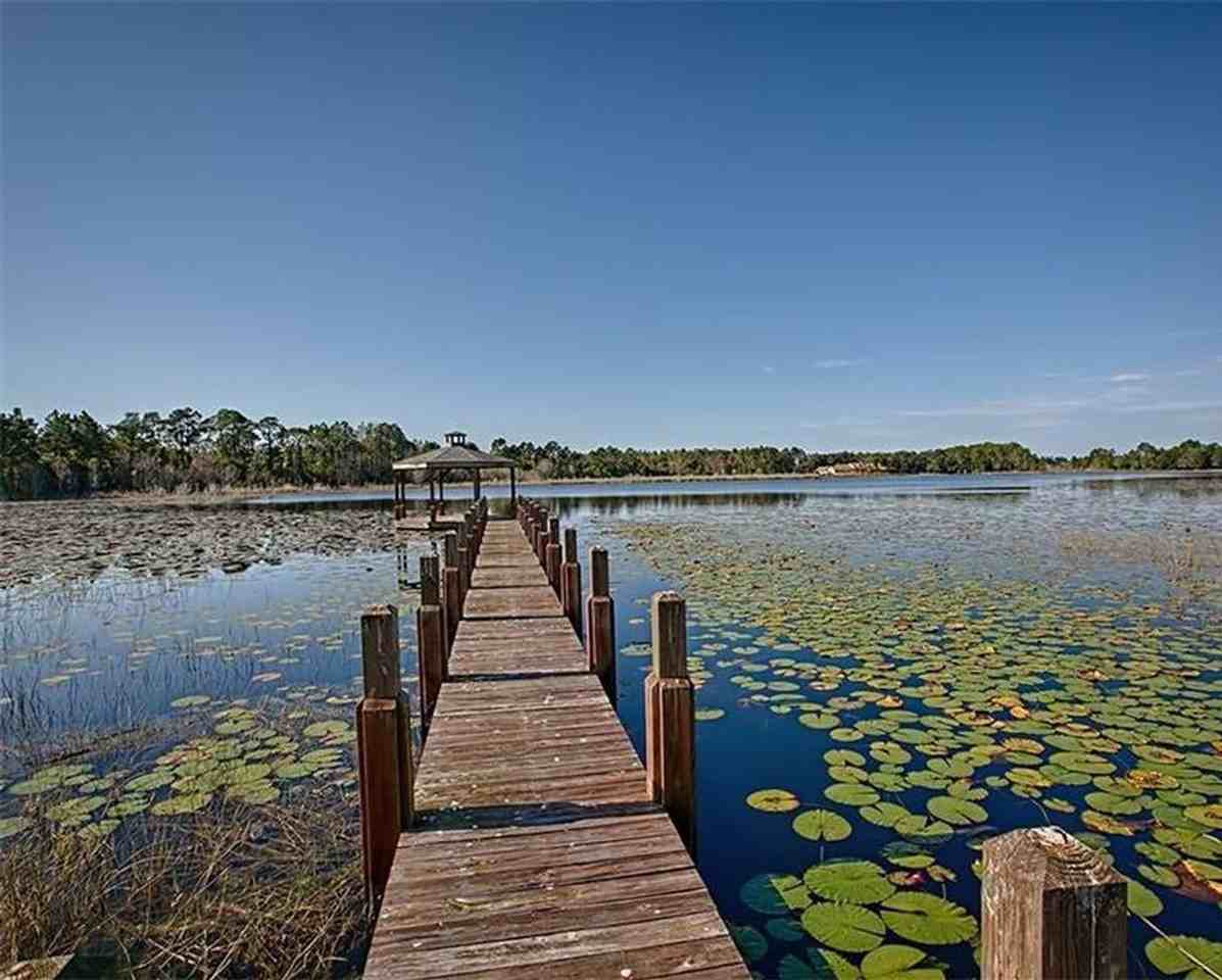 10545 Lake Gary Rd - Photo 7 of 50