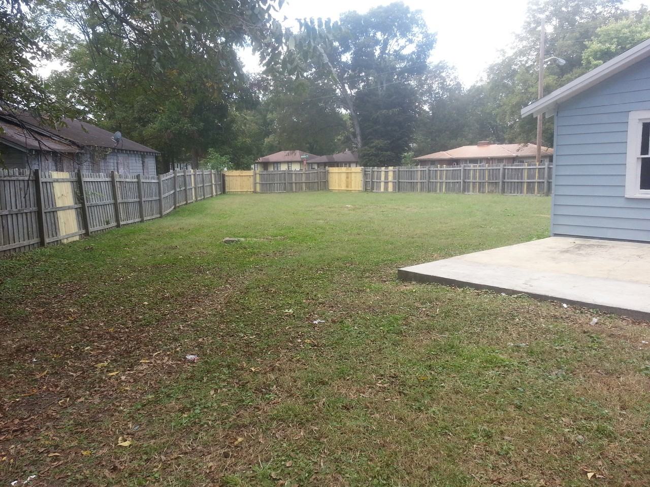 1043 Jackson Blvd - Photo 3 of 16