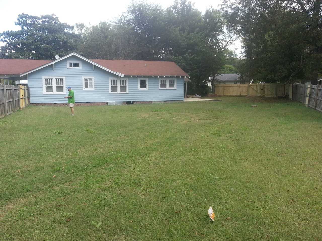 1043 Jackson Blvd - Photo 4 of 16