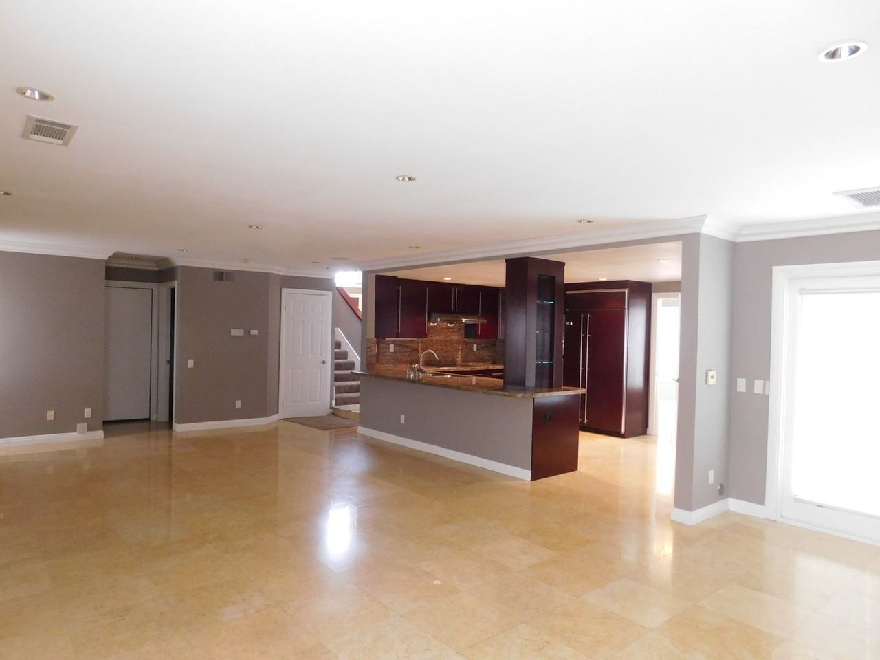 12854 Arabella St - Photo 6 of 27