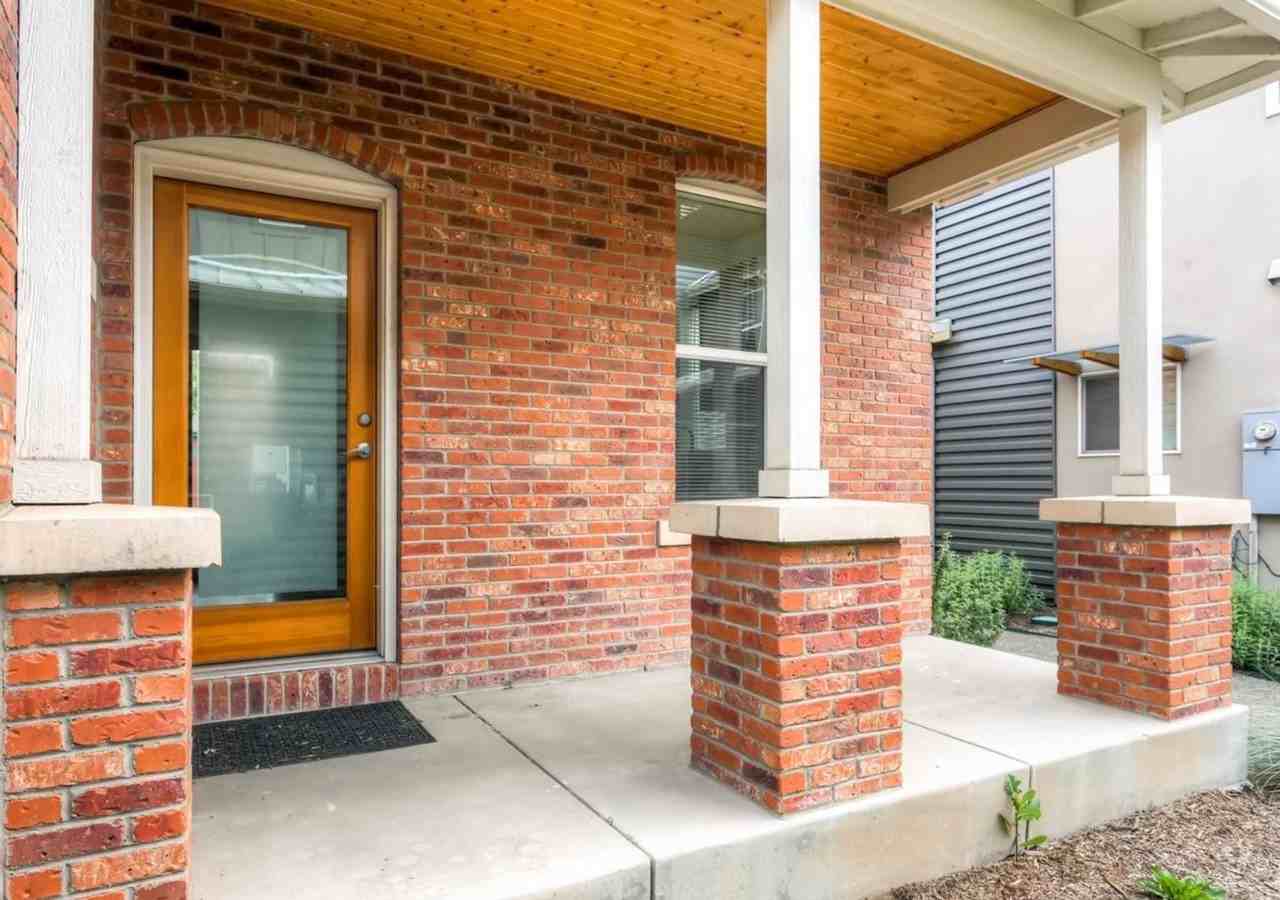 1802 Canyon Blvd - Photo 4 of 25