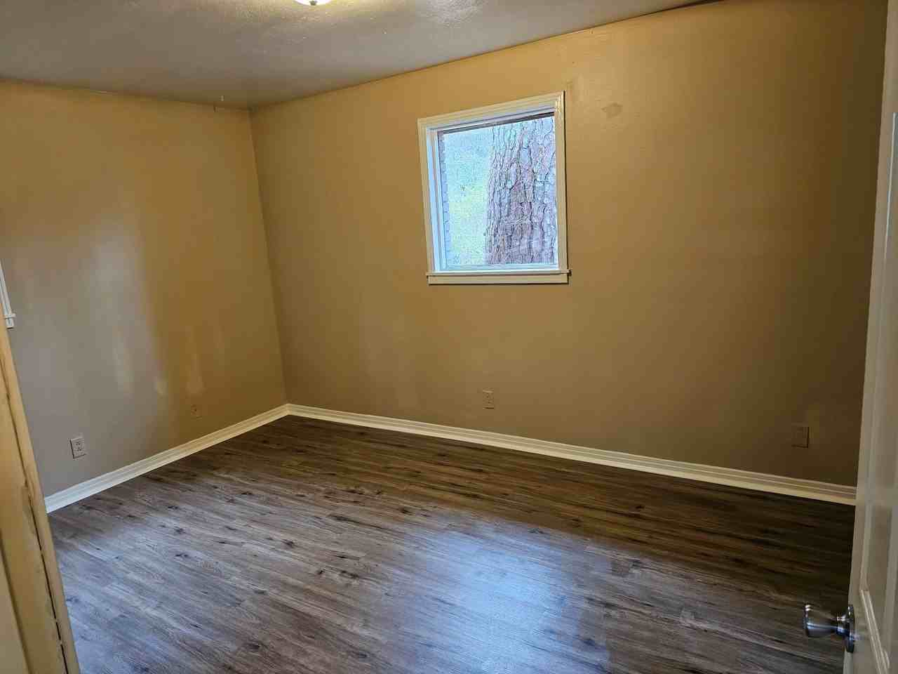 3008 Willow Dr - Photo 5 of 8