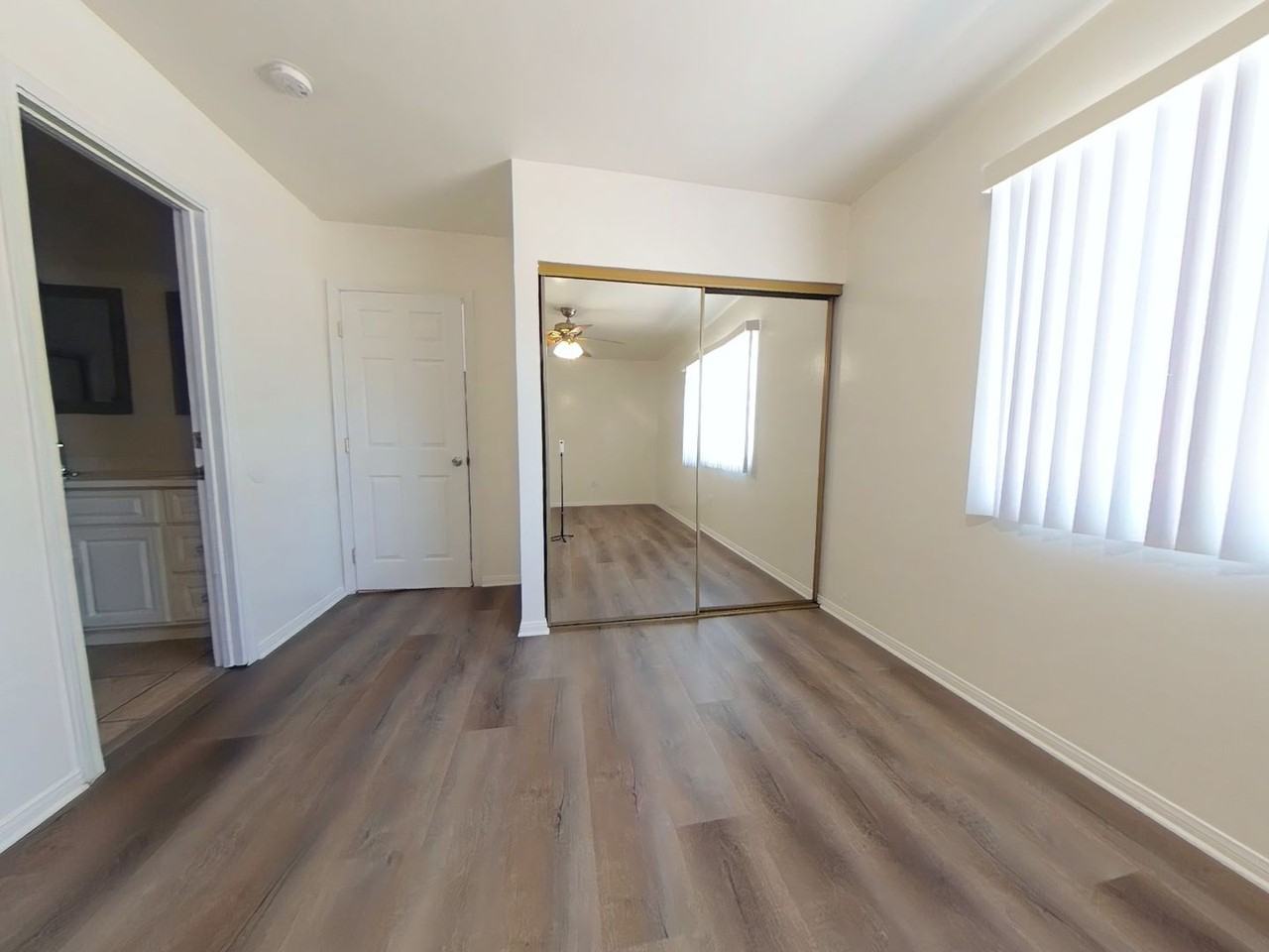 5086 55th Pl - Photo 4 of 34