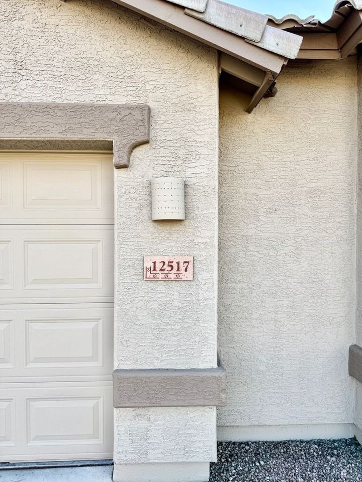 12517 W Grant St - Photo 2 of 43