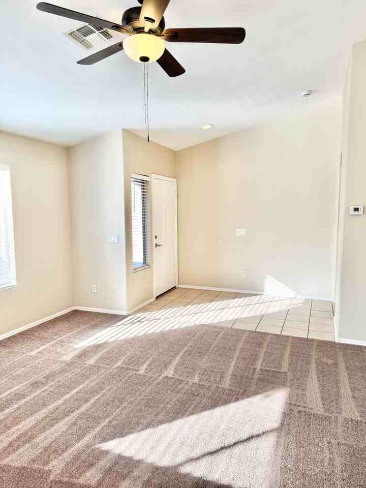 12517 W Grant St - Photo 7 of 43