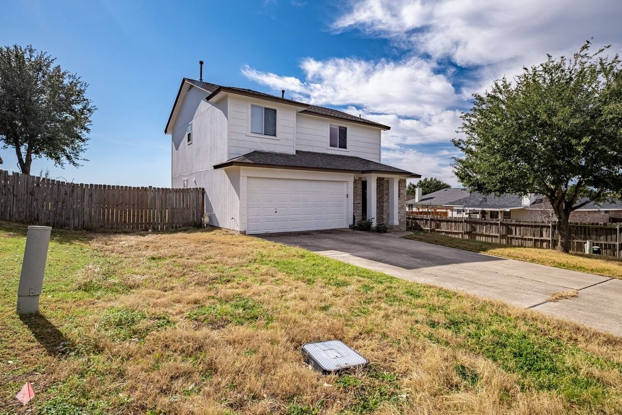 104 Pond Way - Photo 2 of 27