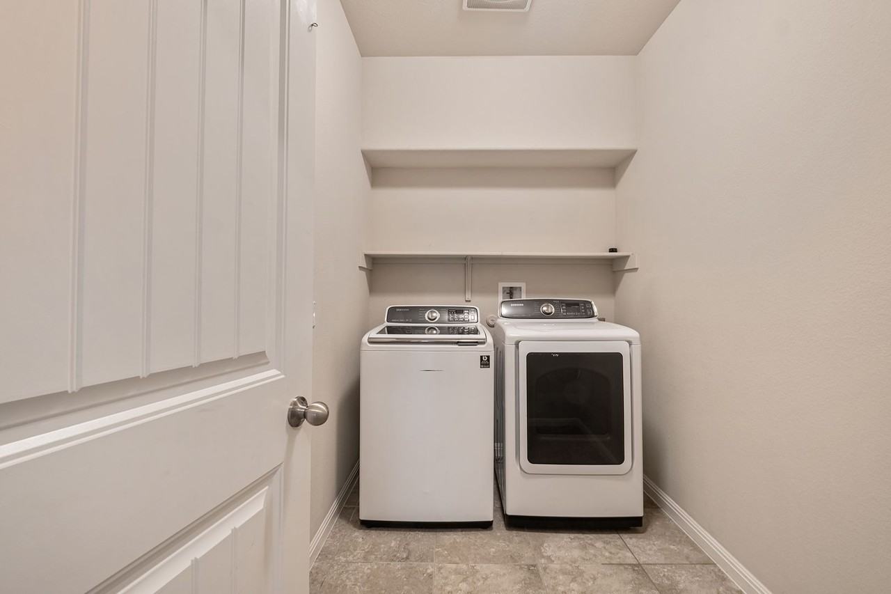 11206 Bruneau Trl - Photo 5 of 31