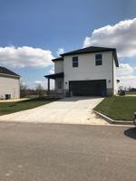 featured image of 1062 W Holly St