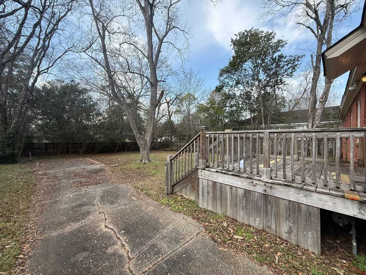 3364 Dartmouth Cir - Photo 4 of 13