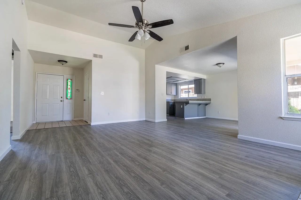 640 San Diego St - Photo 6 of 28