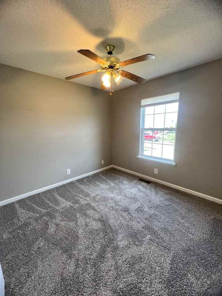 3792 Tamera Ln - Photo 5 of 12