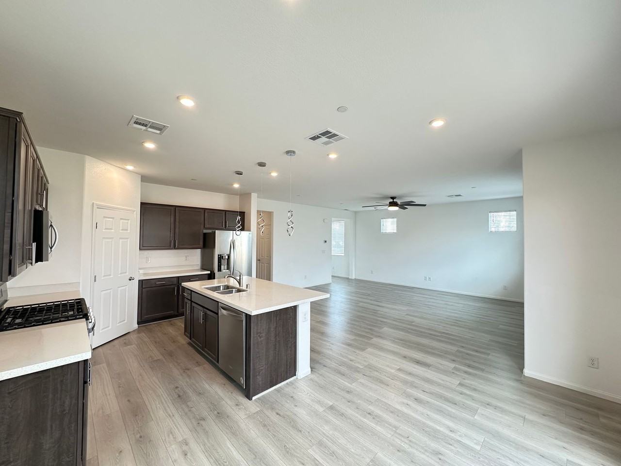 4226 Rancho Crossing St - Photo 3 of 22