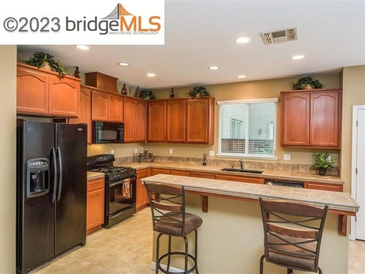 5348 Gold Creek Cir - Photo 5 of 18