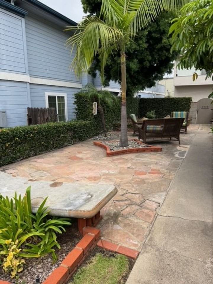 Oliver Ave | Relaxed Coastal Apartments in Pacific Beach – Easy Living Just Blocks from the Ocean! - Photo 4 of 7