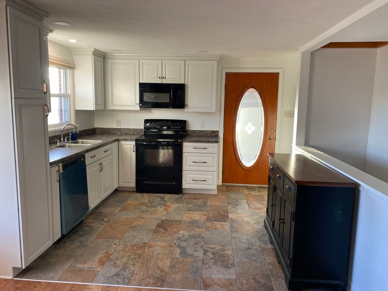 1121 Fiesta Rd Sw - Photo 2 of 18