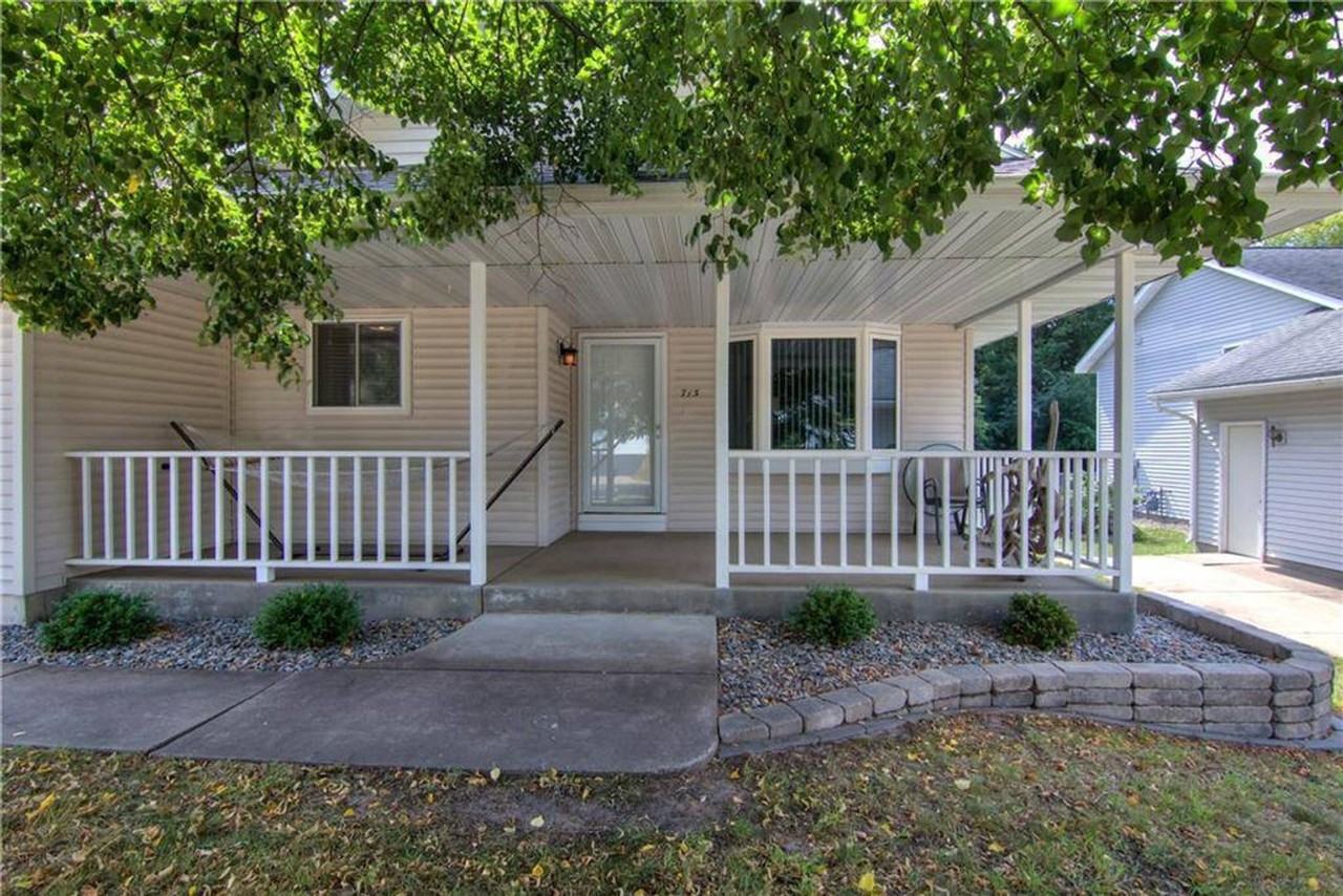 715 Hewitt St - Photo 2 of 18