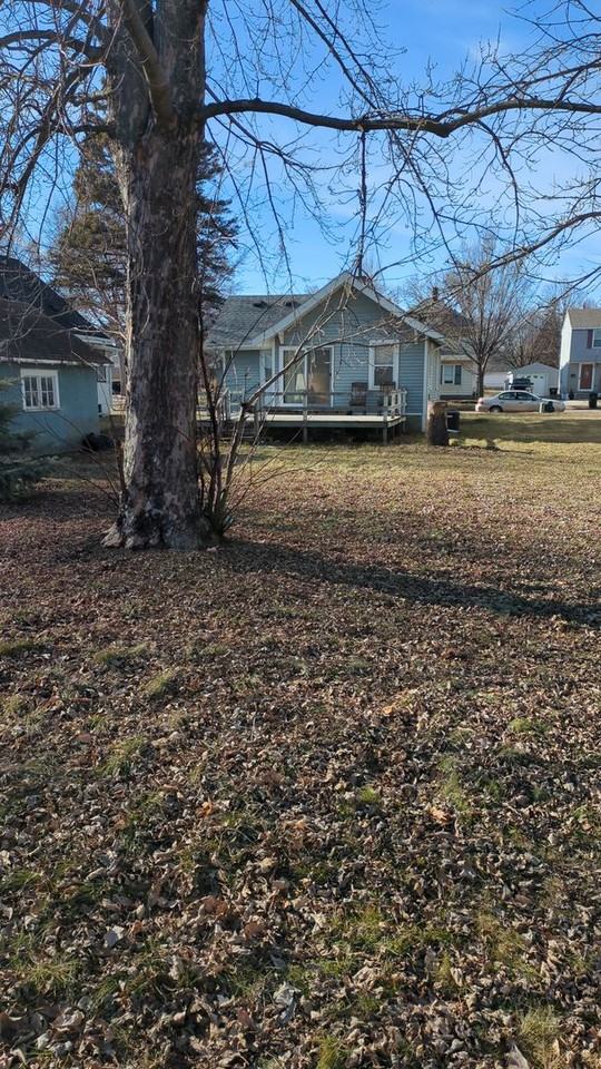 521 Ann St - Photo 2 of 12