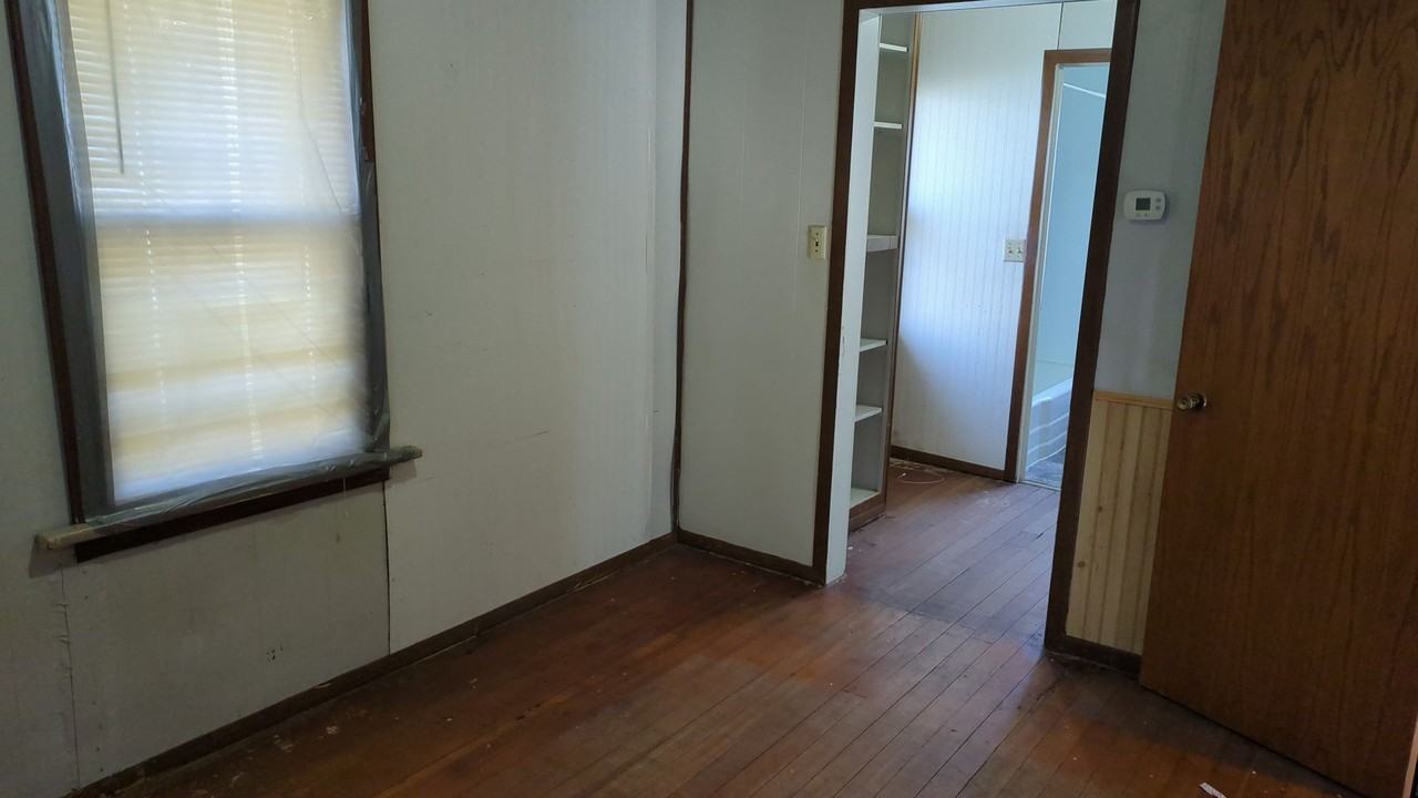 521 Ann St - Photo 6 of 12