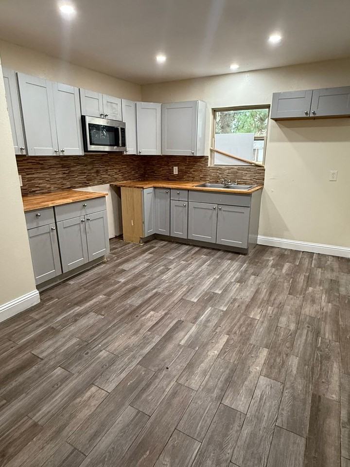 8805 Edgewood Pl - Photo 3 of 12