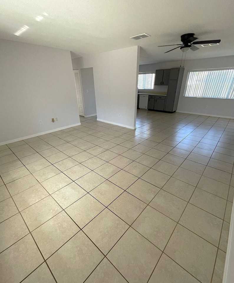 6784 Stardust Ave - Photo 3 of 15