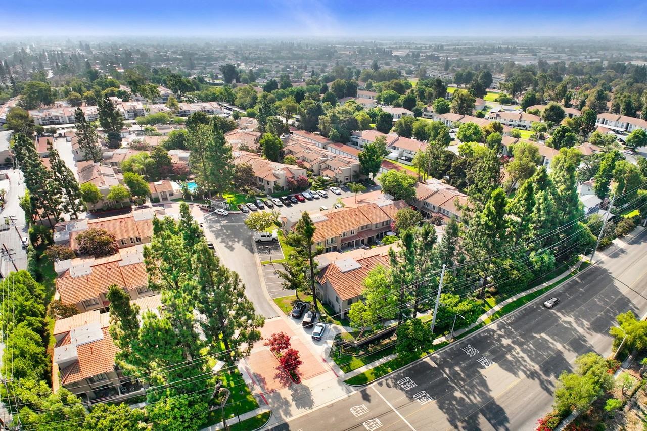 8167 Vineyard Ave #100 - Photo 5 of 10