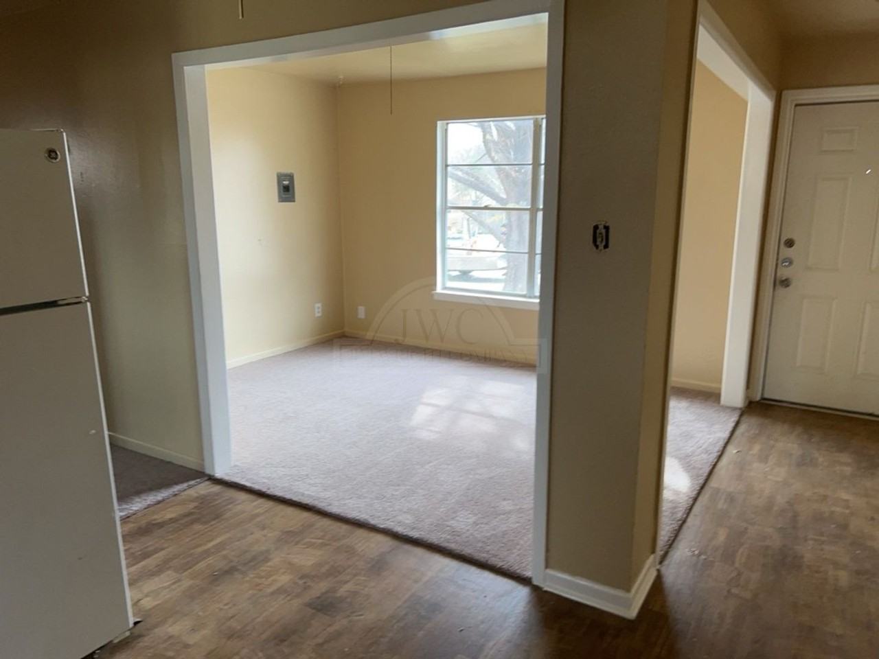 127 W Stacie Rd - Photo 2 of 4