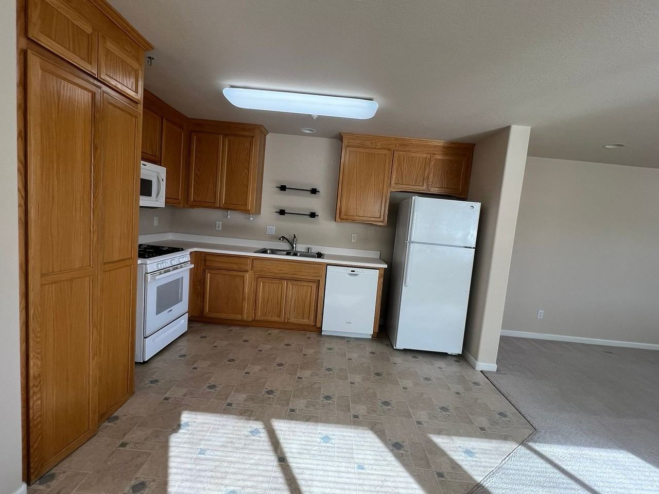 2009 9th St #B - Photo 2 of 12