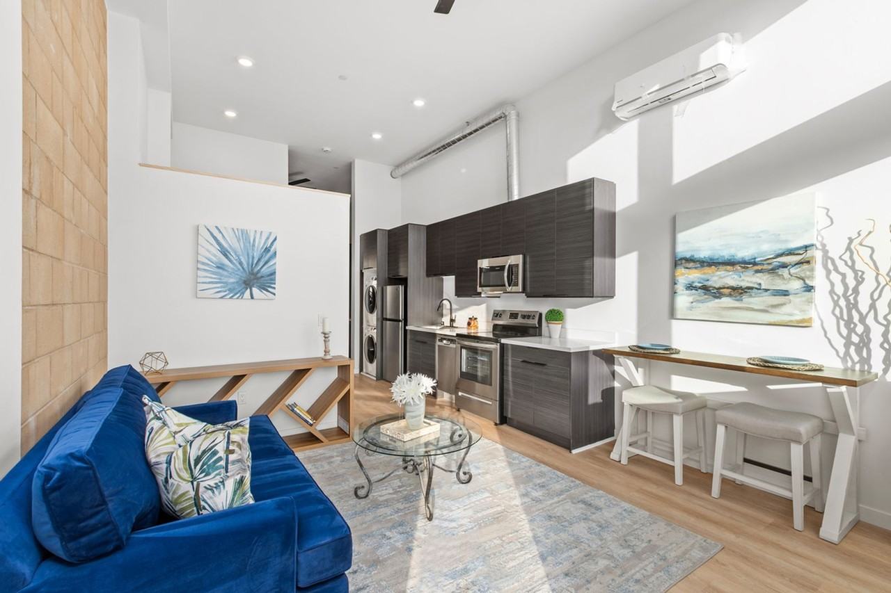 131 National City Blvd #202 - Photo 5 of 17