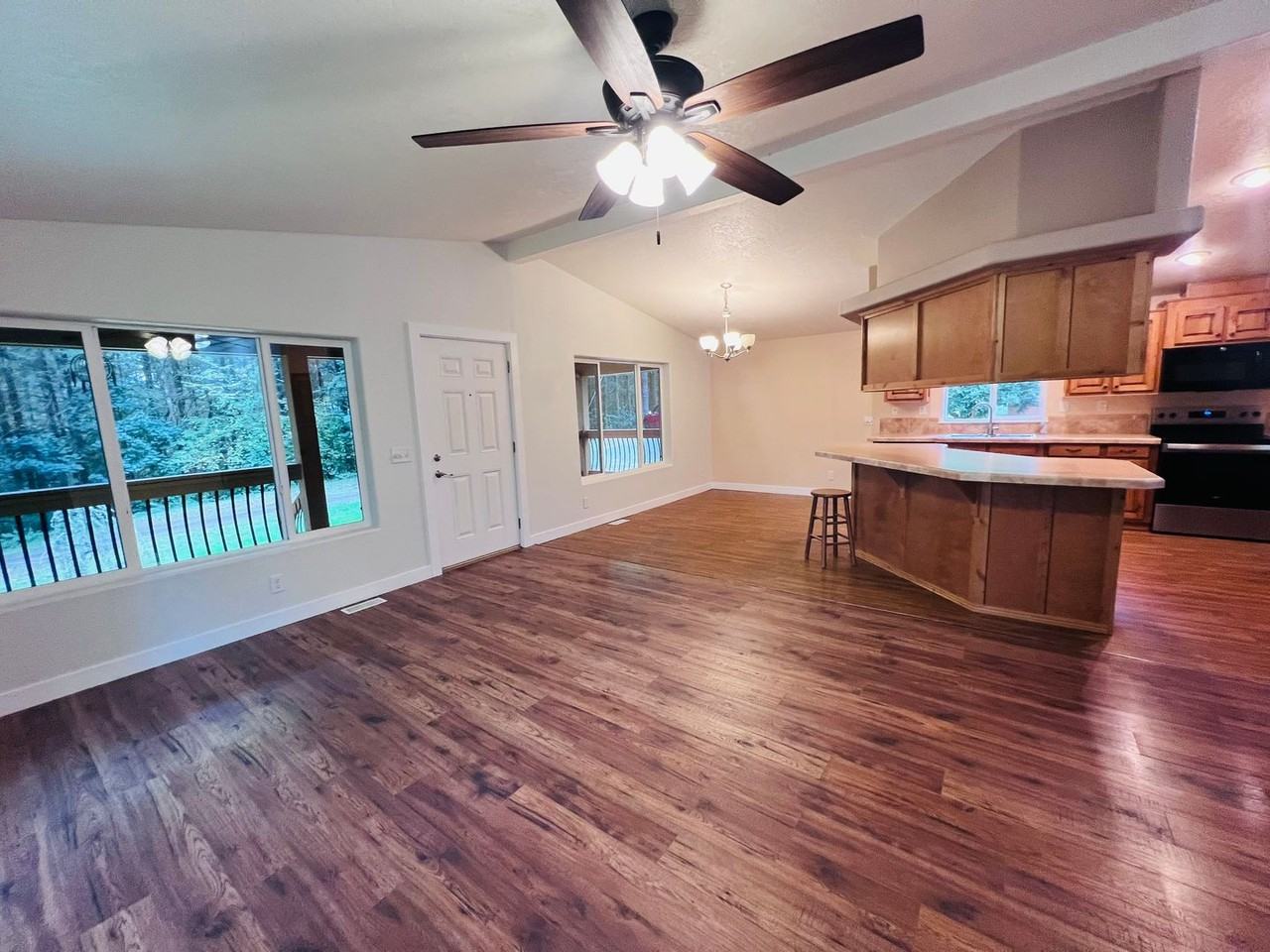 21814 Ne Cedar Creek Rd - Photo 2 of 27