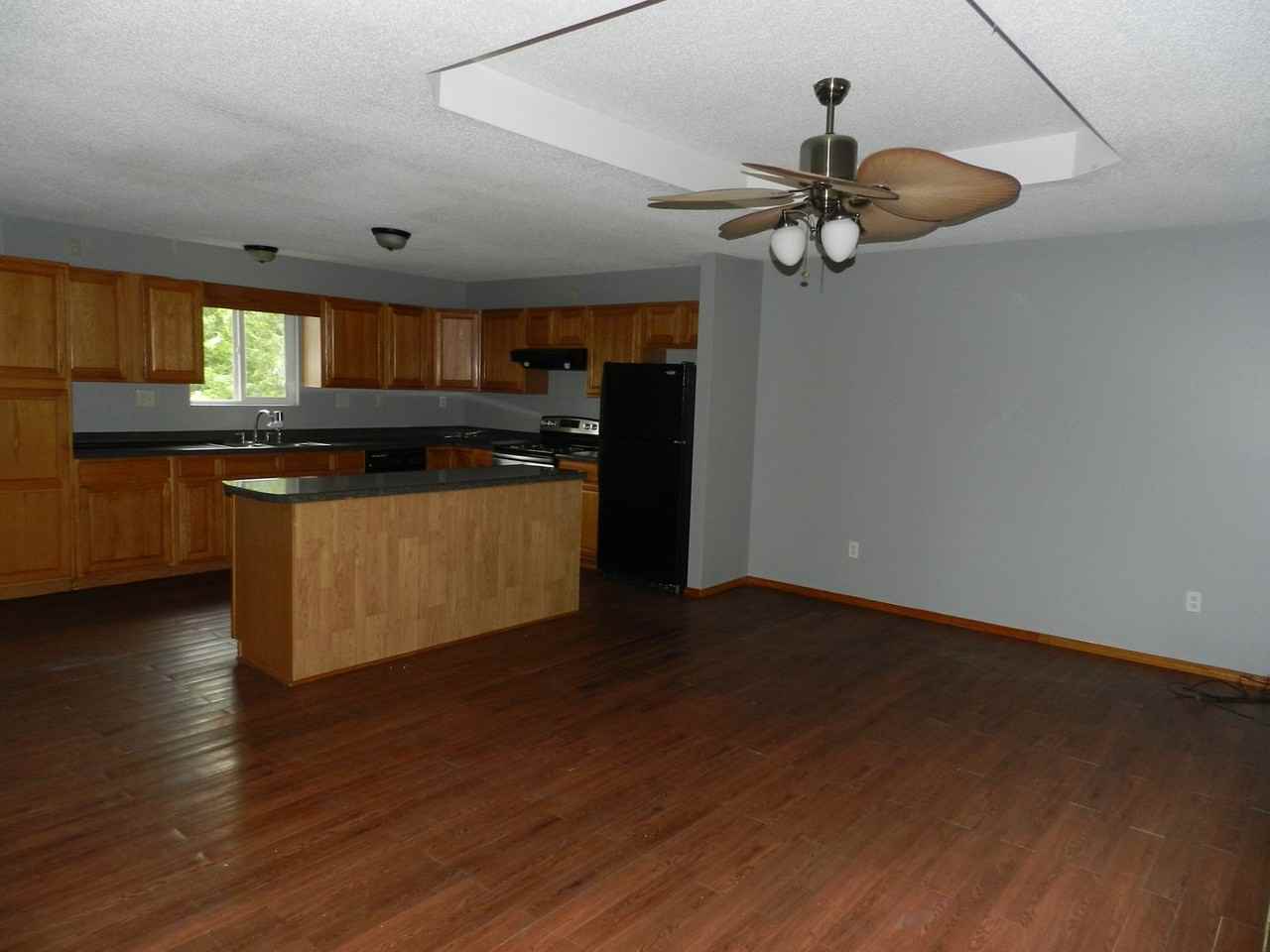 14558 Holloway - Photo 3 of 21