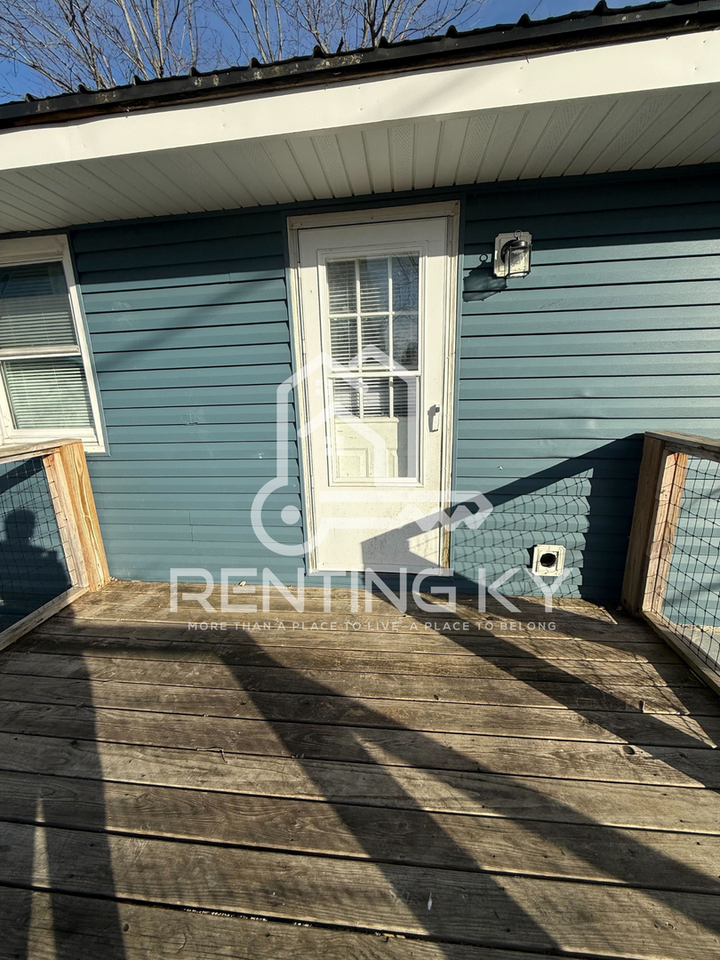 301 Morning View Rd - Photo 3 of 9