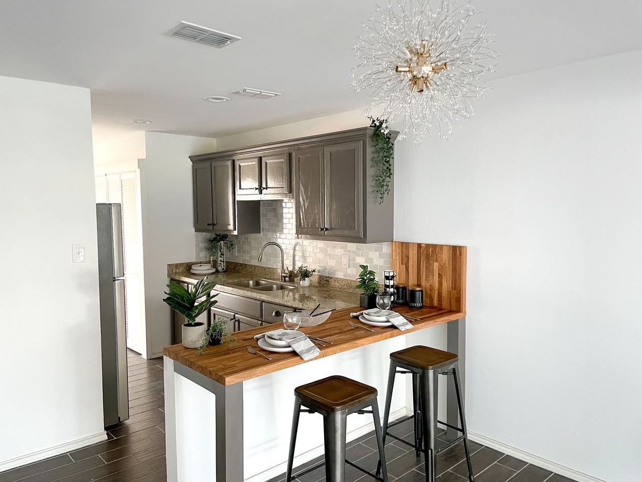 1100 Shasta Ave #5 - Photo 3 of 12