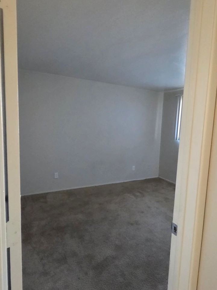 Apartments in Tucson - Photo 5 of 16