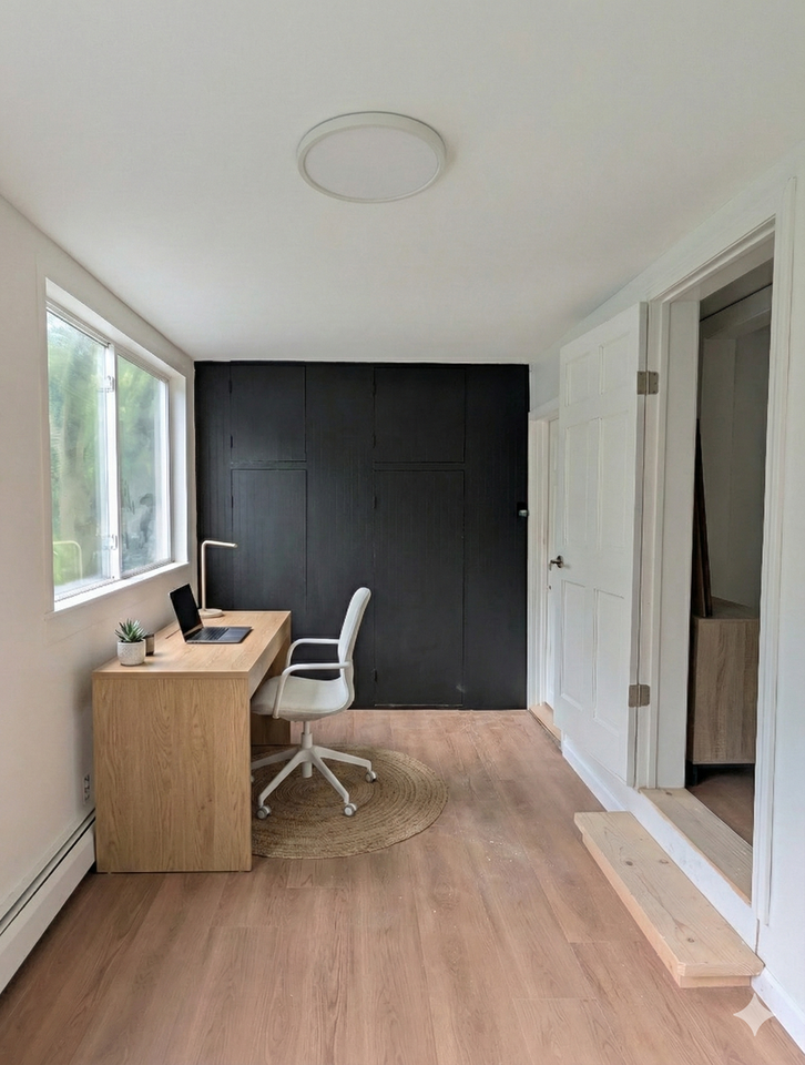 664 664 Dochester Ave - Photo 3 of 8